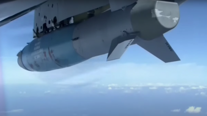 Bayraktar AKINCI Hassas Güdüm Kiti ile gerçekleştirdiği test atışında hedefi tam isabetle vurdu